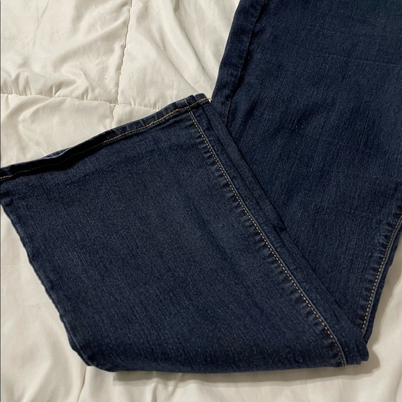 Levi’s Denizen Modern Boot Cut Womens Jeans - Picture 5 of 5